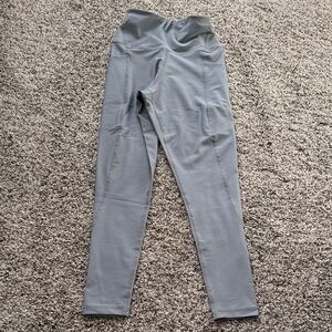 Basin + Range Gray Crop Leggings